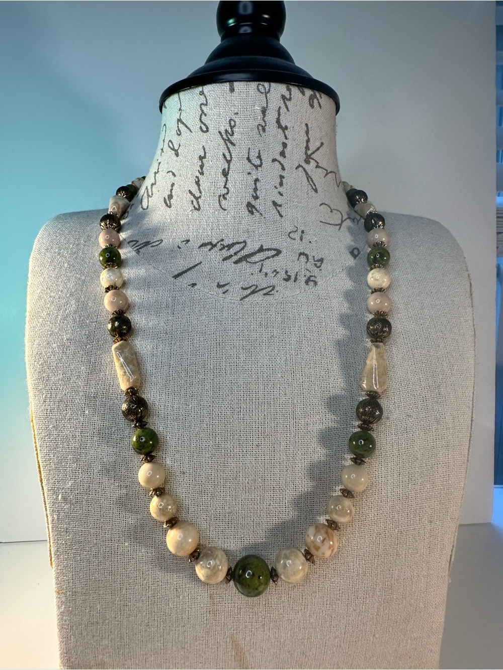 Natural Stone Beaded Necklace in Green and Cream